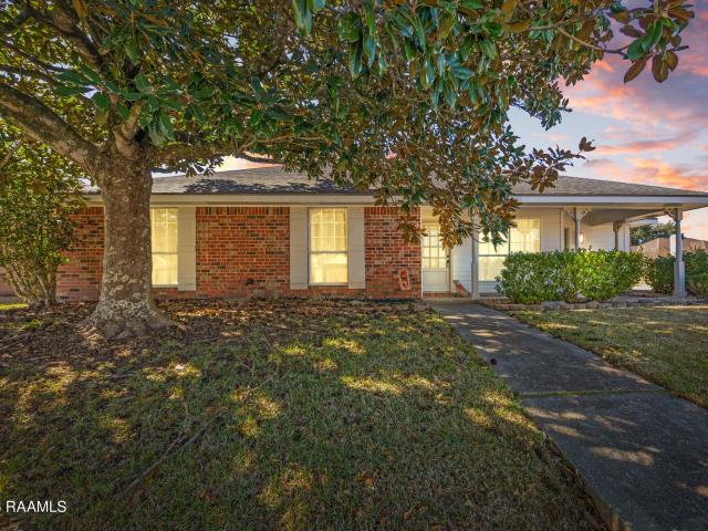 313 Wallingsford Cir, Youngsville, LA 70592 | MLS #RA2600000
