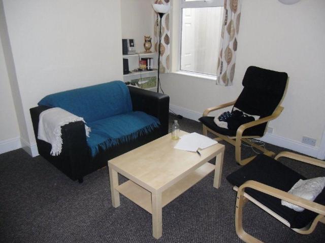 313 Tiverton Road, B29 6DA 3 bed house to rent £1,495 pcm £345 pw