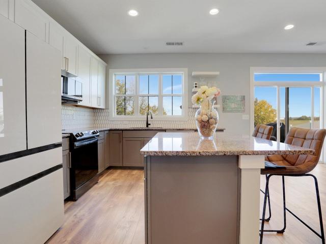 3144 Ashdon Dr, Newburgh, IN 47630 | MLS #202538