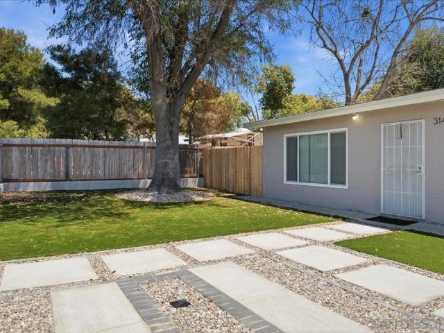 3145 49 Ronald Ct