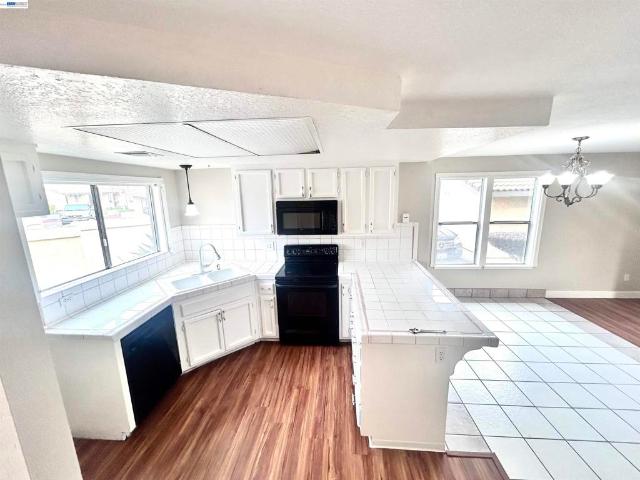 3148 Andre Ln
