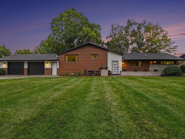 3149 W Riverview Drive