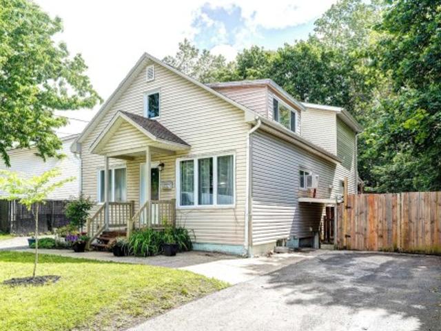 3140 26E Rue, Laval Ouest, QC, H7R 2J8 house for sale | Listing ID 20010 | Royal LePage