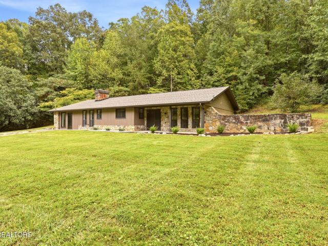 3142 Allegheny Loop Rd