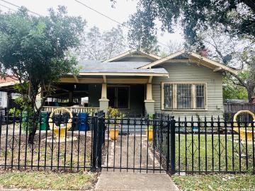 314 Devine St, San Antonio, TX 78210 | MLS #1925