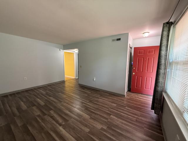 314 Deer Lake Dr