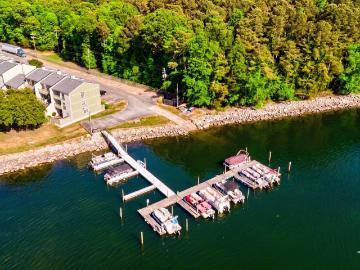 314 Dryden Lane
