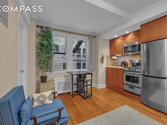314 E 41st Street 306B