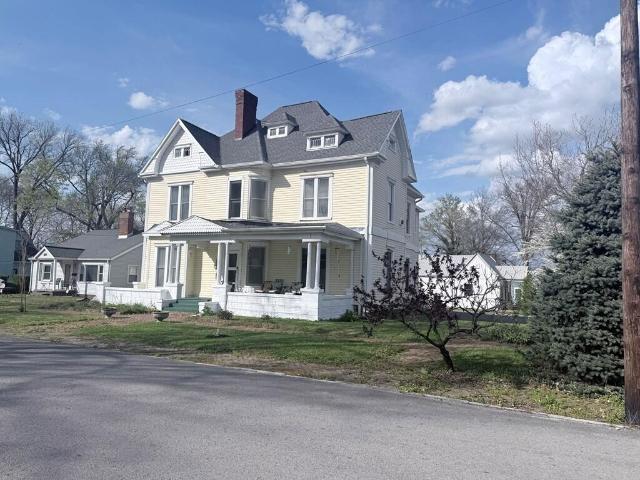 314 E 16th Street