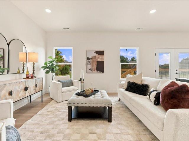 314 Kensington Drive
