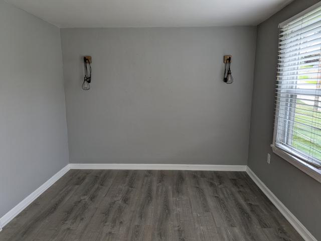 314 James St