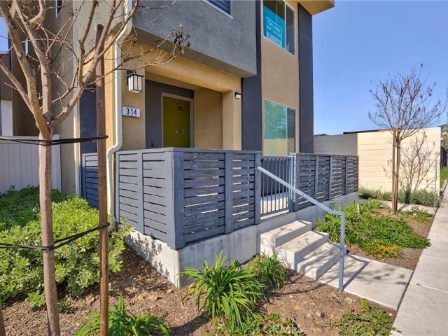 314 N Standard Ave, Santa Ana, CA 92701 | MLS #IV26008