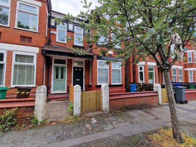 314 Slade Lane, Manchester, M19 2AE, United Kingdom | 5 bed duplex for rent #104376291 | Rentberry