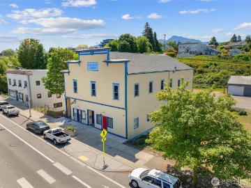 314 W 1st St, Port Angeles, WA 98362 | MLS #2390