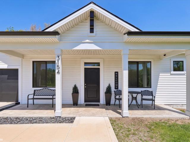 3154 Hillcrest Drive