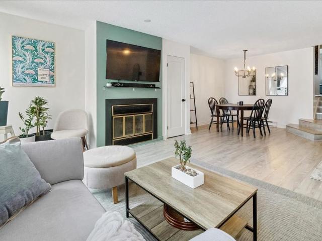 3155 Boul. Lévesque E Laval Duvernay, QC H7E