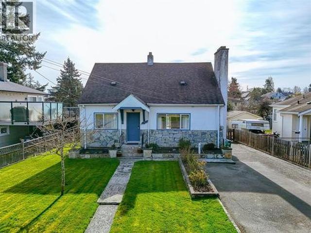 3155 Earl Grey St, Saanich, BC, V9A 1X1 house for sale | Listing ID 1050 | Royal LePage