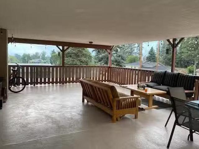 3155 Prospect Road, Kelowna, BC, V1W 4P7 house for sale Lis.