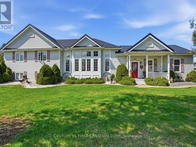 3159 Nauvoo Road, Brooke Alvinston, ON, N0N 1A0 house for sale | Listing ID X13048 | Royal LePage