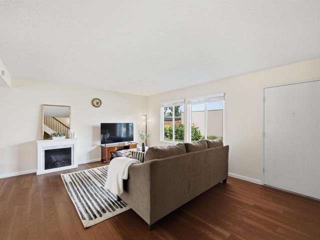 3159 Saginaw Court