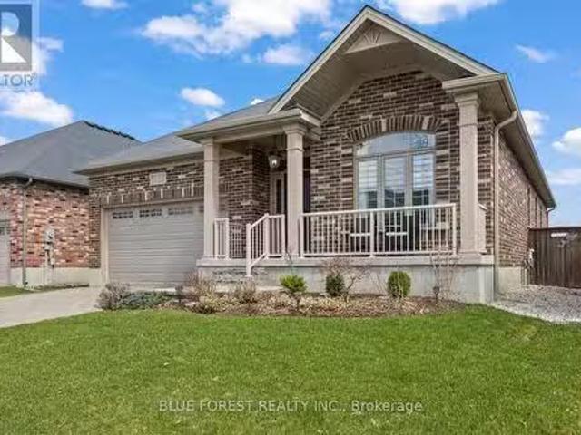 3150 Morgan Avenue, London South South W, ON, N6L 0B5 hous.