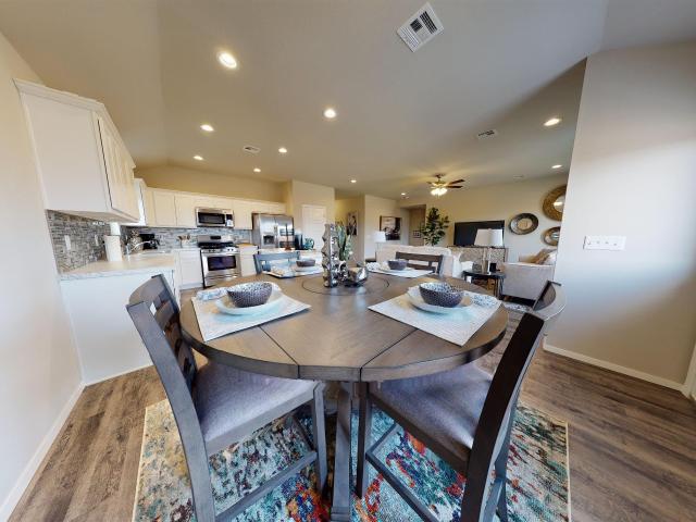 3150 East Middlebrooke Crossing