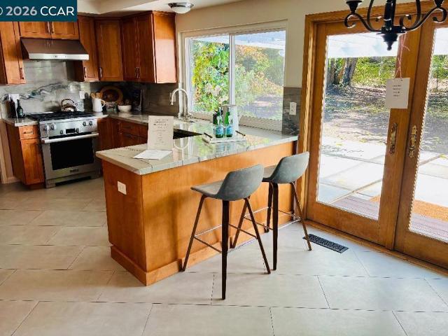 3151 La Playa Ct