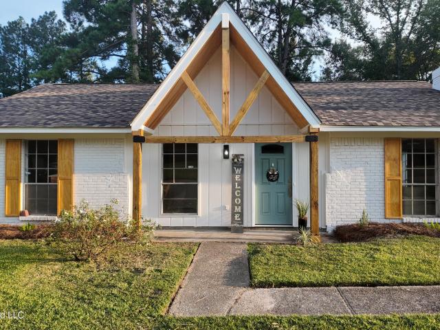 315 Cedarwood Drive