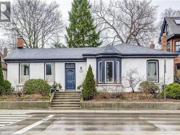 Hamilton, Ontario, Ontario - Garden, Fireplace