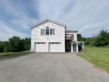 315 Arcadia Rd, Goshen, NY 10924 | MLS #975385