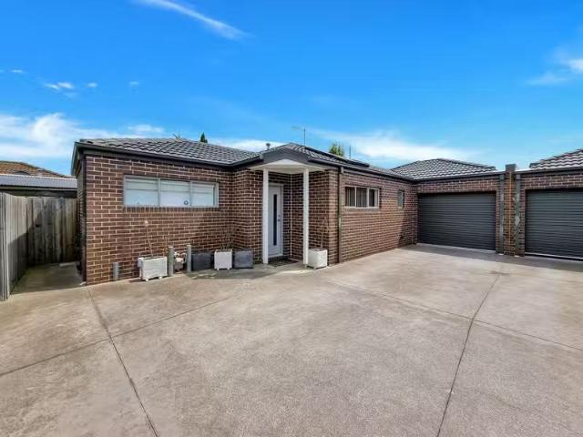 3/15 Davis Court, ALTONA MEADOWS, VIC 3028 House for Rent