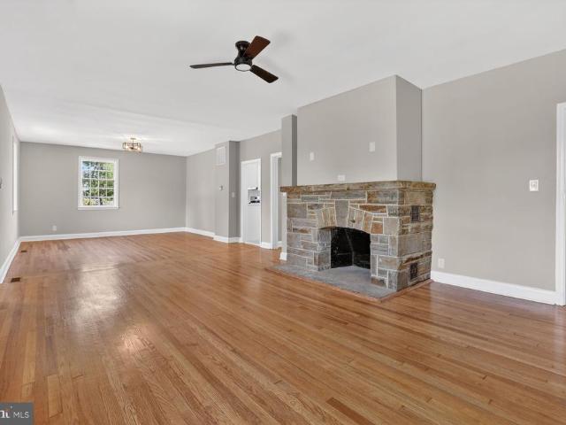 315 E Cold Spring Lane