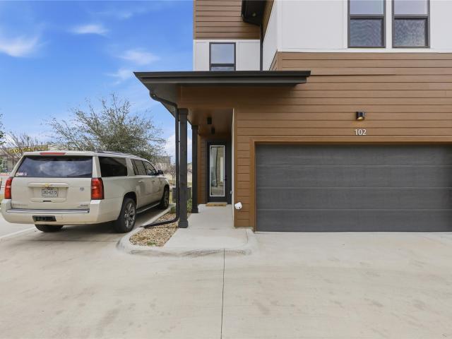315 Holton Dr # 102