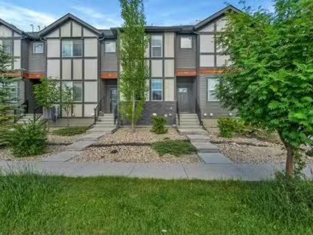315 Hillcrest Drive Sw, Airdrie, AB, T4B 4C7 house for sale.