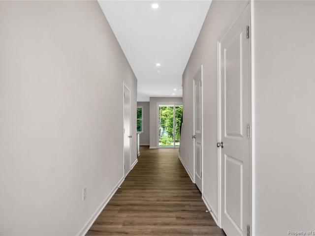 315 Linda LN