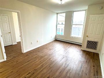315 Main St, Unit 3, Poughkeepsie, NY 12601 | MLS #974919