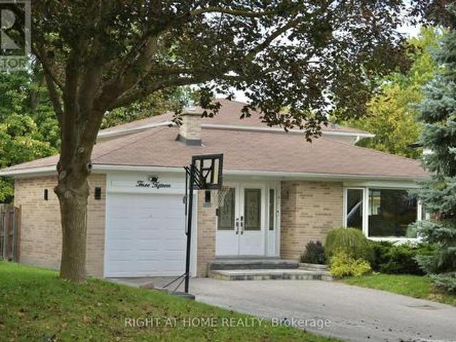 315 Roywood Crescent, Newmarket, ON, L3Y 1A6 house for sale | Listing ID N13817 | Royal LePage