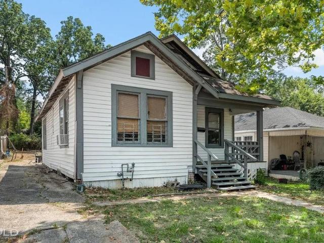 315 Robinson Place