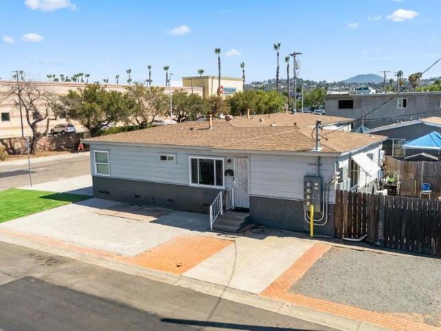 315 W Cypress Avenue