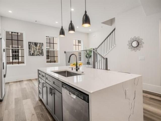 3165 Dogwood Drive Unit 104, Hapeville, US, GA
