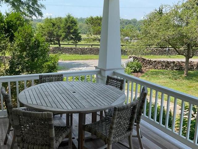3167 Burrland Lane