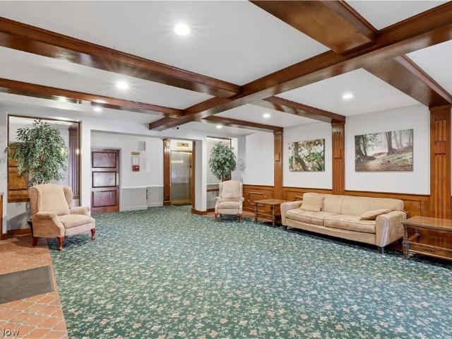 3167 Linden Road 201