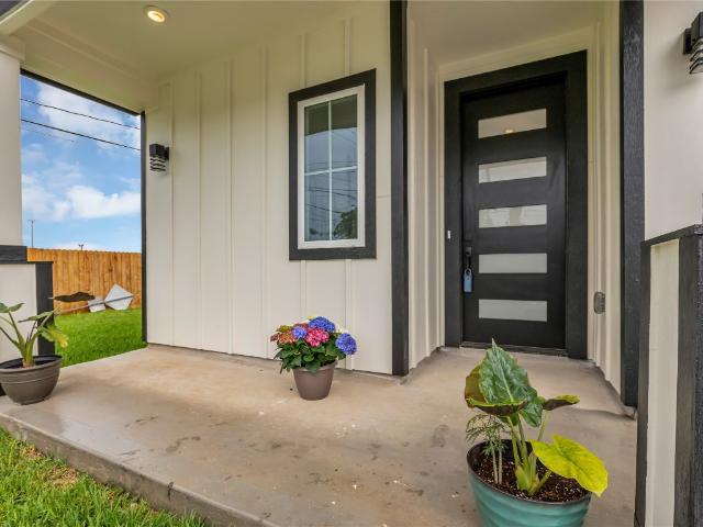 3168 Golfcrest