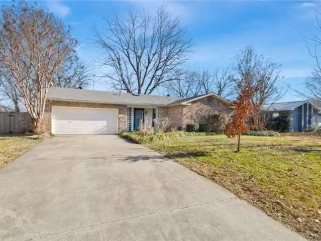 3160 N MALINDA DR, FAYETTEVILLE, AR 72703