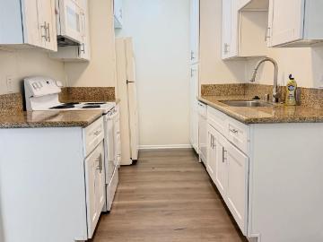 3162 Via Alicante, Unit B, La Jolla, CA 92037 | MLS #260008