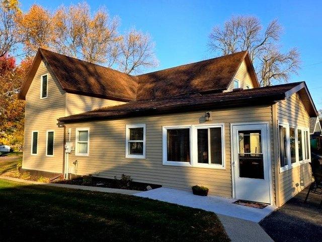 316 3rd St, Graceville, MN 56240