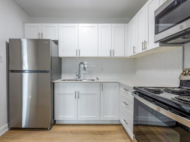 316 320 Lonsdale 3 Bedroom Condo for Rent