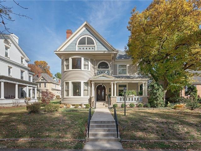 316 5th St, Marietta, OH