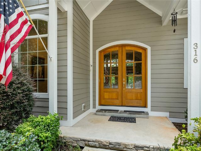 316 Bay Hill Drive