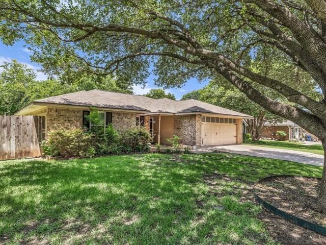 316 E Chapman Road